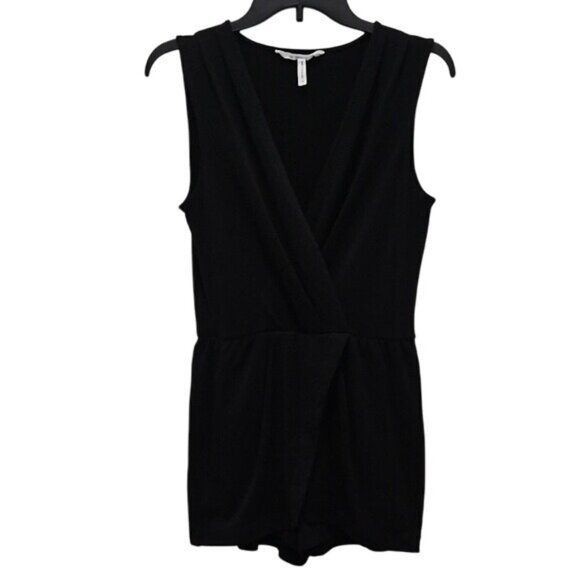 BCBGeneration Faux Wrap Skirt Shorts Romper Skort Size XS Black Party Casual - Picture 2 of 10